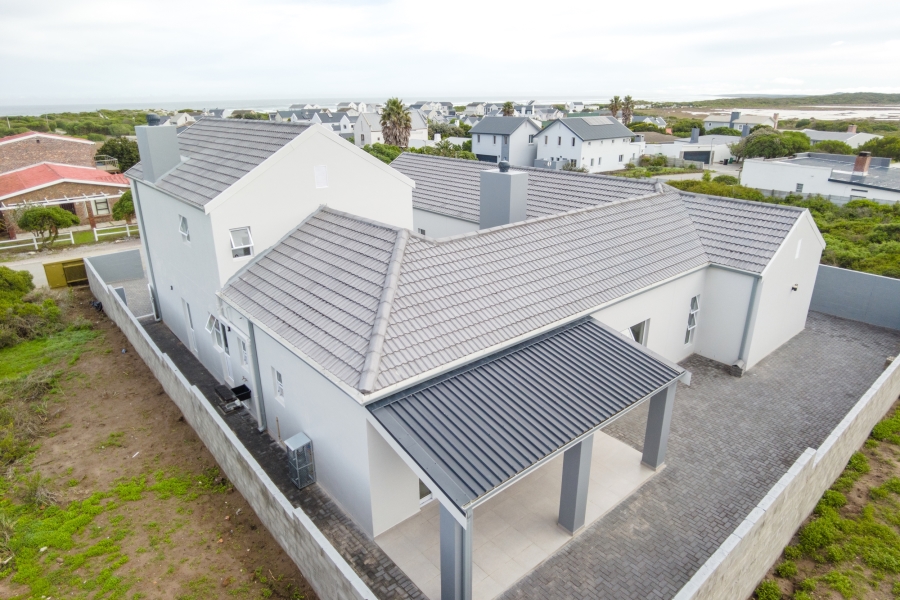 4 Bedroom Property for Sale in Yzerfontein Western Cape